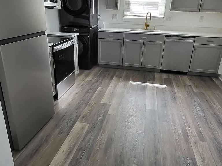4860 Elmhurst Ave #B — Photo 8