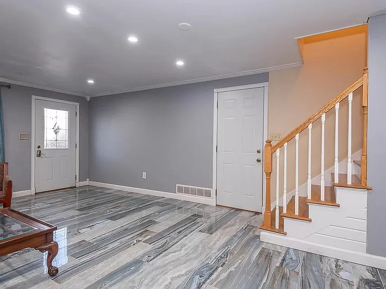 Entrance 2 Italian marble floor throughout.