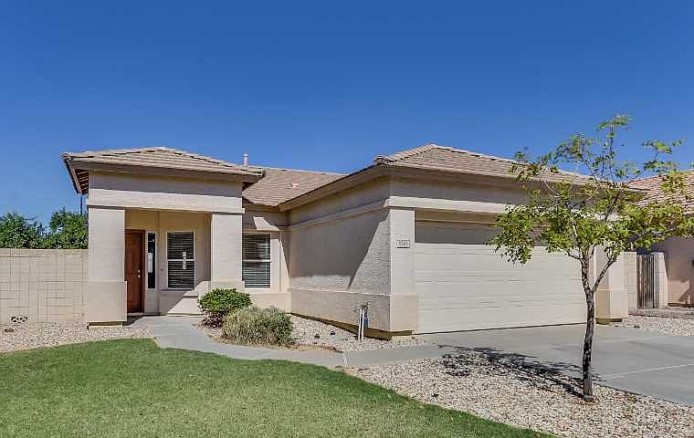 1st image of 3710 E Longhorn Dr