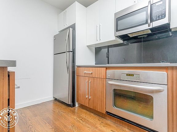 5th image of 1209 Dekalb Ave APT 318