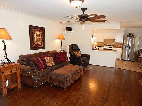 Large Family Room !
