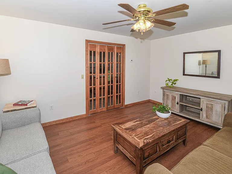 19 Baker Cir — Photo 24