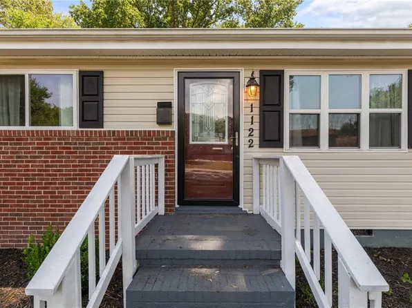 1122 Gatling Dr, Hampton, VA 23666