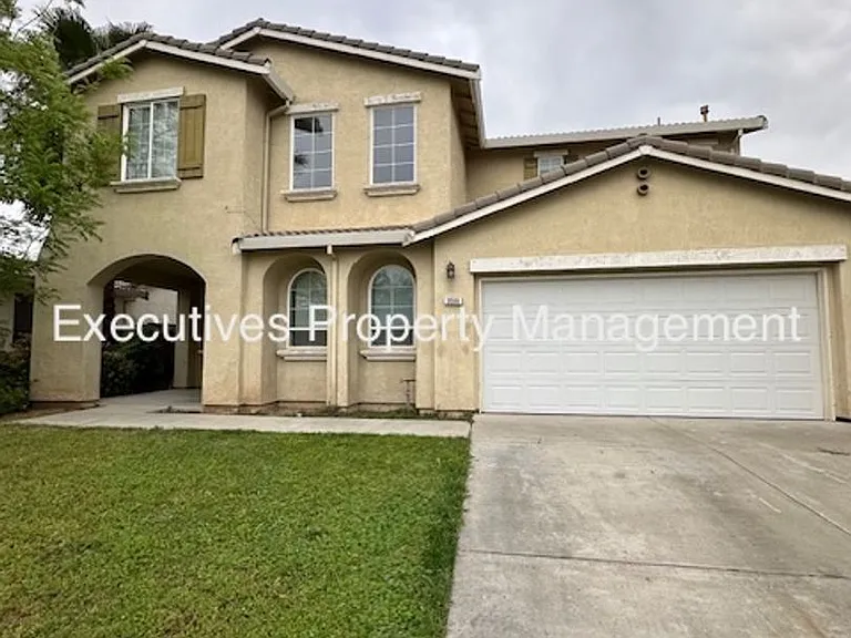 3566 Santa Maria Ave — Photo 1