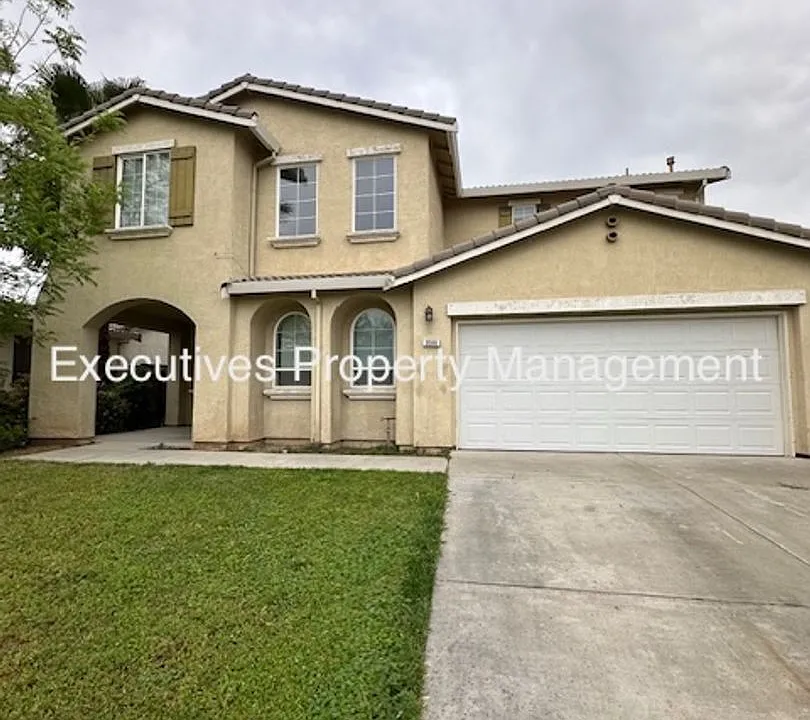 3566 Santa Maria Ave
