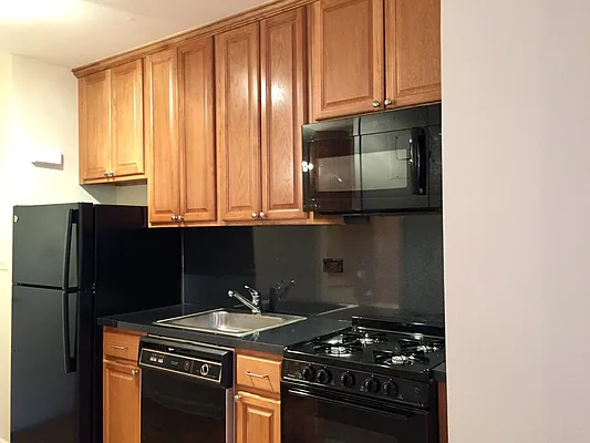 Rented by Mercedes Berk | media 23