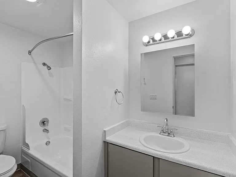 Parc 48 Apartments — Photo 39