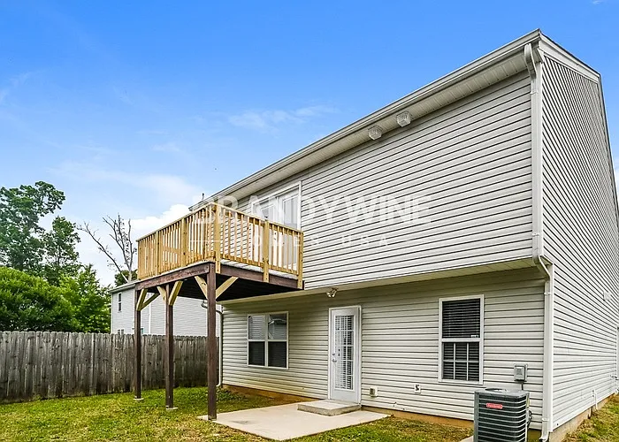2315 Portola Ct — Photo 19