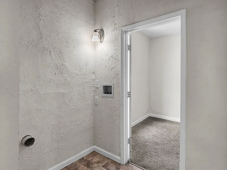 3955 Trevor Ave — Photo 9