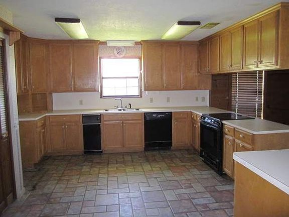 5th image of 15344 Clifton Ave
