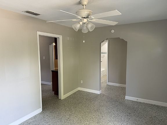 4th image of 3622 W Mullen Ave