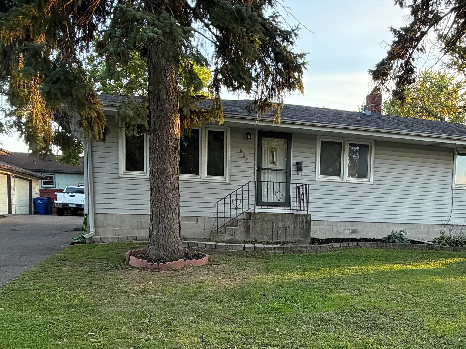 2 bed, 1000 sqft, $1,850 — Photo 3