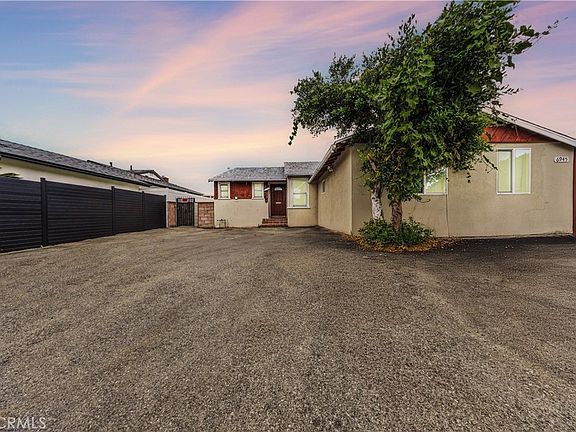 3rd image of 6943 Nagle Ave