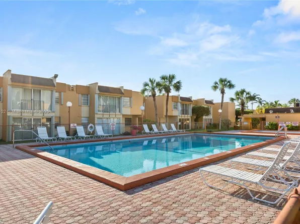 9310 W Flagler St APT 111A, Miami, FL 33174