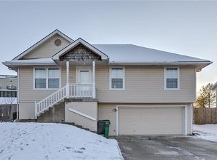 1863 Gates Dr W, Platte City, MO 64079