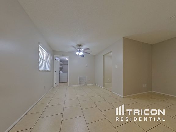 2nd image of 1525 Guinevere Dr