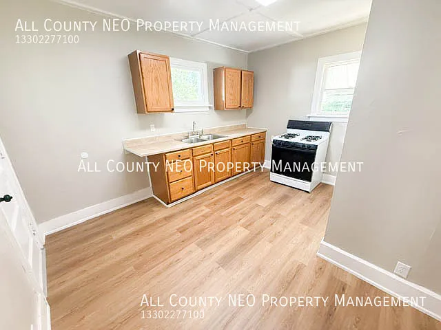 549 Wildwood Ave — Photo 4