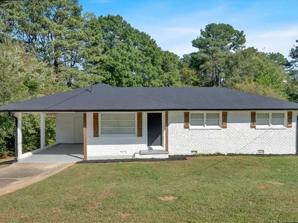 6055 Wedgewood Dr SE, Mableton, GA 30126