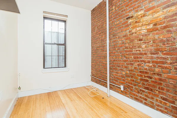 Rented by Nooklyn NYC LLC | media 23