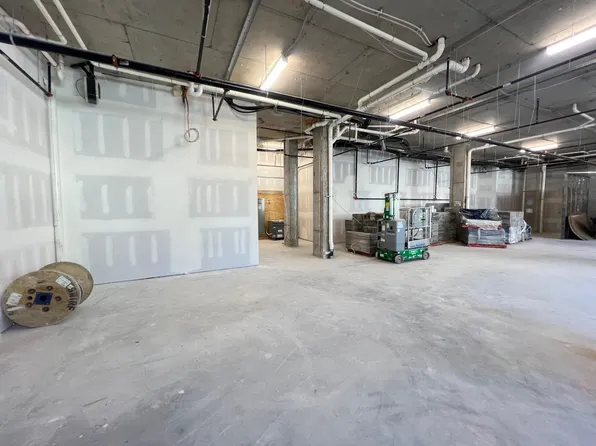 139 Christopher Columbus Drive image 9 of 16