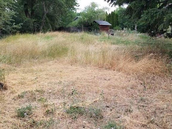 3rd image of 2640 Laurie Dr