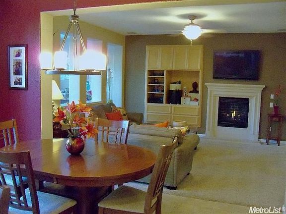 5th image of 411 Barnhart Cir