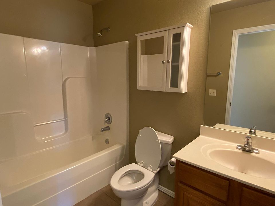 1st image of 3026 S B St