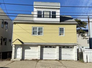 107 Avenue F, Bayonne, NJ 07002