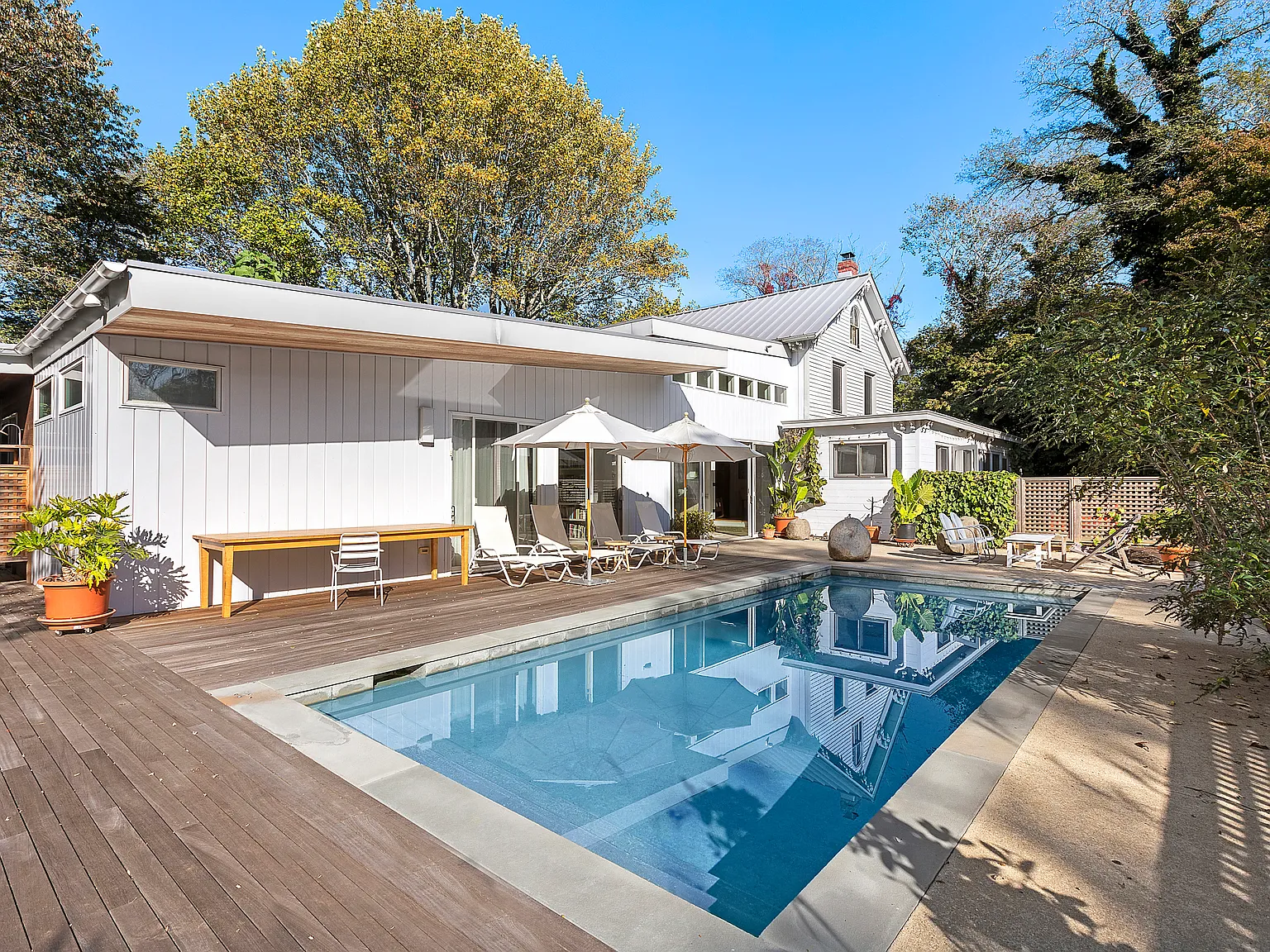 Stunning Bridgehampton South Gem With Studio — Photo 2