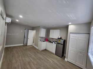 6395 NW 23rd St, Margate, FL 33063