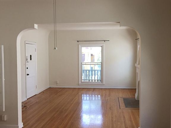 3rd image of 7954 Blackburn Ave APT 4