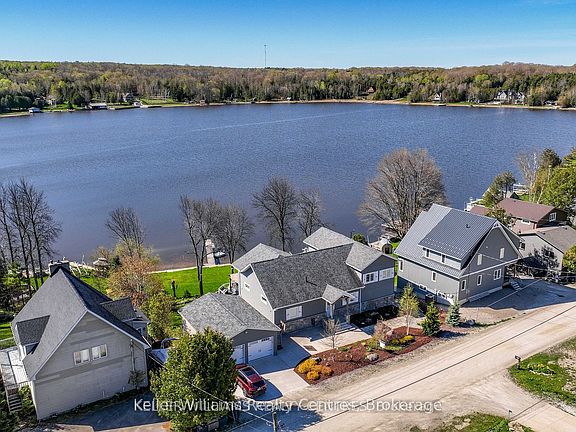 3rd image of 74 Shore Rd N