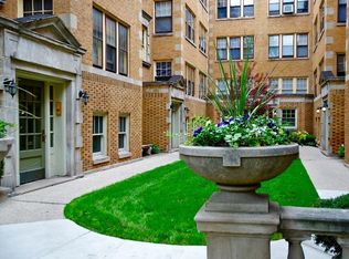 246 Washington Blvd APT 1BS, Oak Park, IL 60302