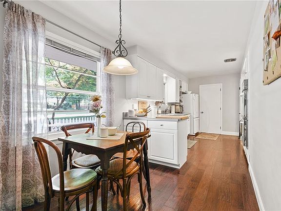 5th image of 1040 Colony Dr