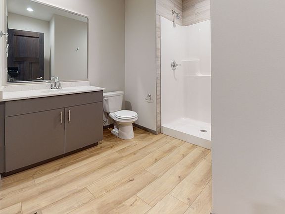 5th image of 718 13th Ave SE #1