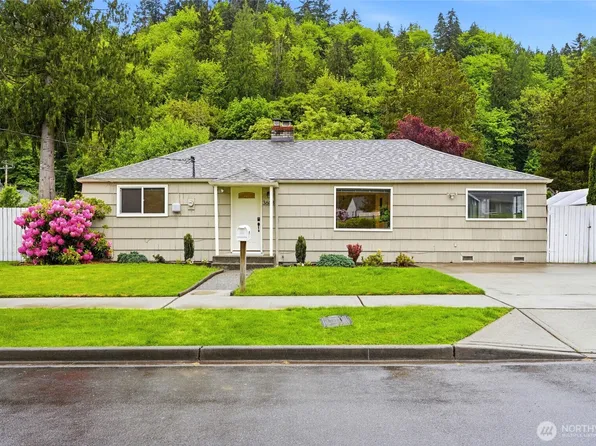 3608 SE 5th Place, Renton, WA 98058
