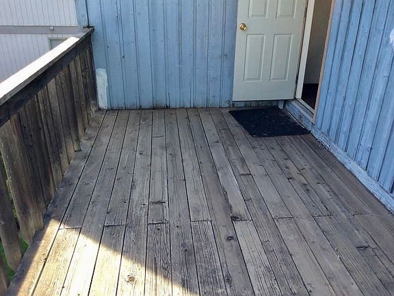 4th image of 520 NE Maiden Ln #2
