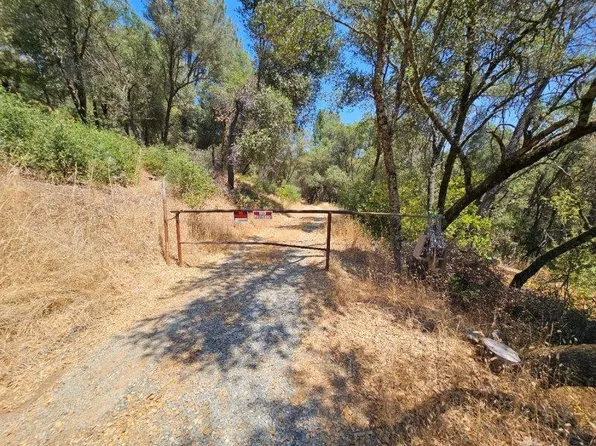 10114 Ladybird Dr, Grass Valley, CA 95949