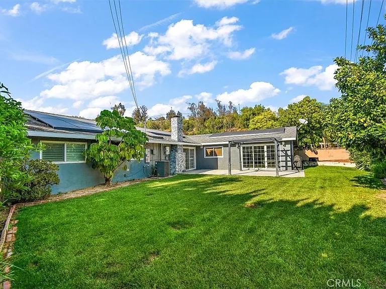 24226 Meadow Falls Dr — Photo 32