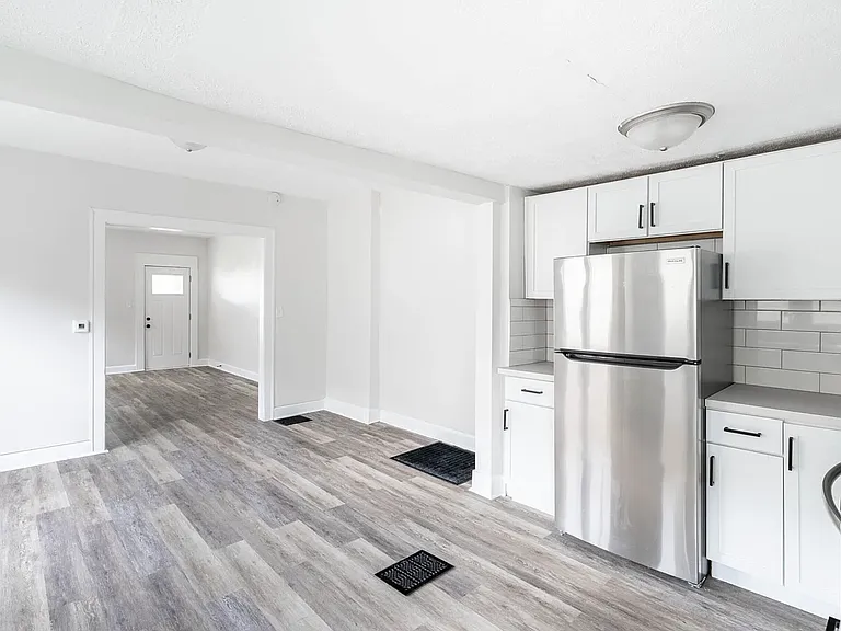 450 N Kealing Ave #452 — Photo 9