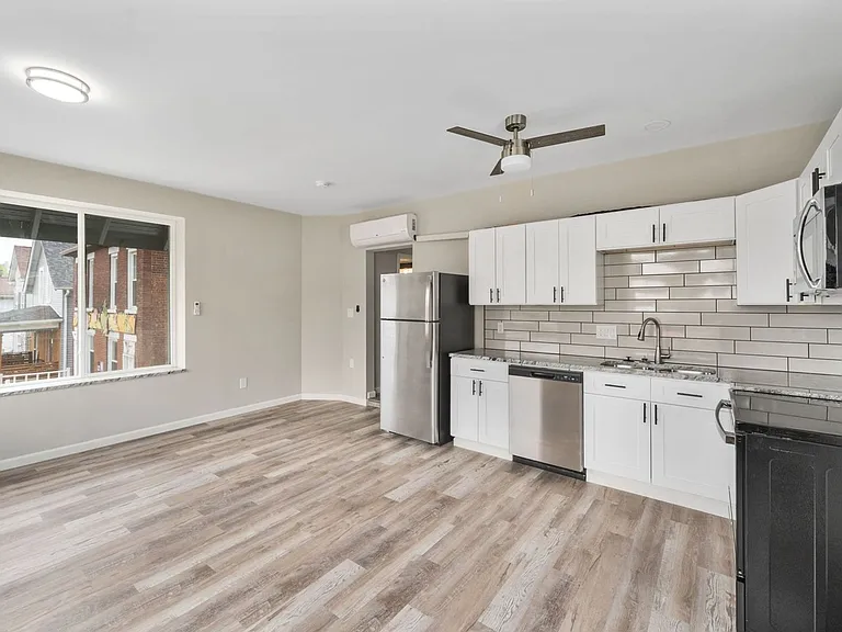 741 Sullivant Ave #C — Photo 7