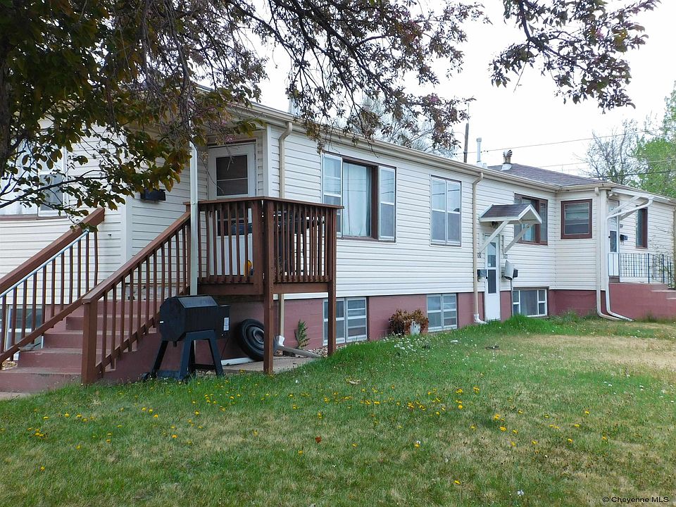 2nd image of 2622 E 11th St