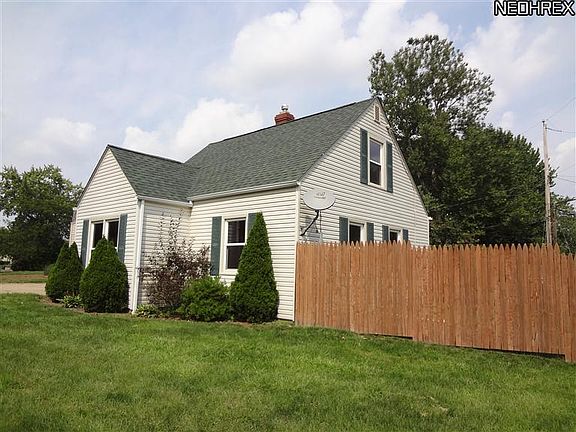 2nd image of 271 Mission Dr