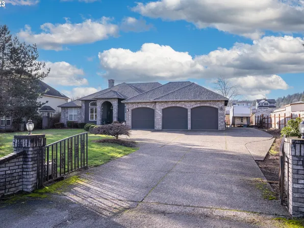 11725 SE 172nd Ave, Happy Valley, OR 97086