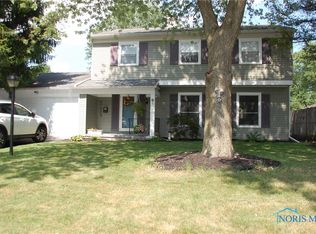 1521 Heatherton Dr, Toledo, OH 43614