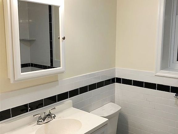 3rd image of 66 Clifton Pl #Basement
