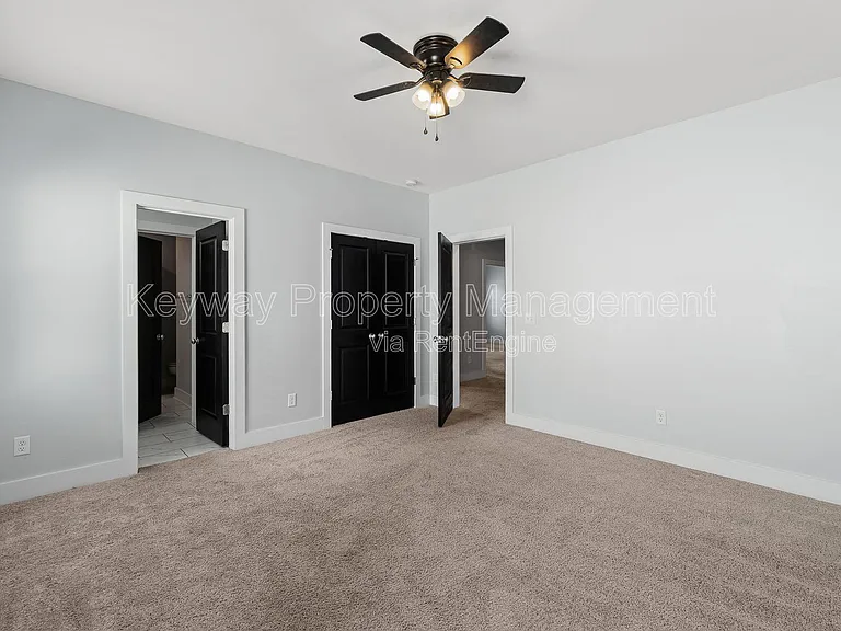 2217 Laurens St — Photo 24