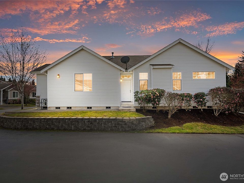 1st image of 814 10th Street SE