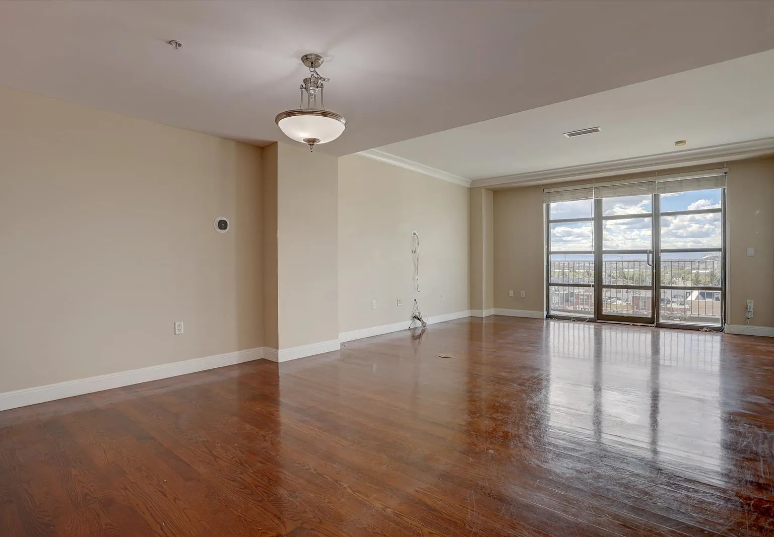 1 bed, 1.5 bath, 1248 sqft, $3,200 — Photo 3