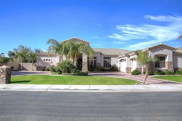 1st image of 10396 N 108th Pl